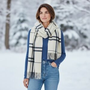 GAP Cream & Navy Checkered Scarf